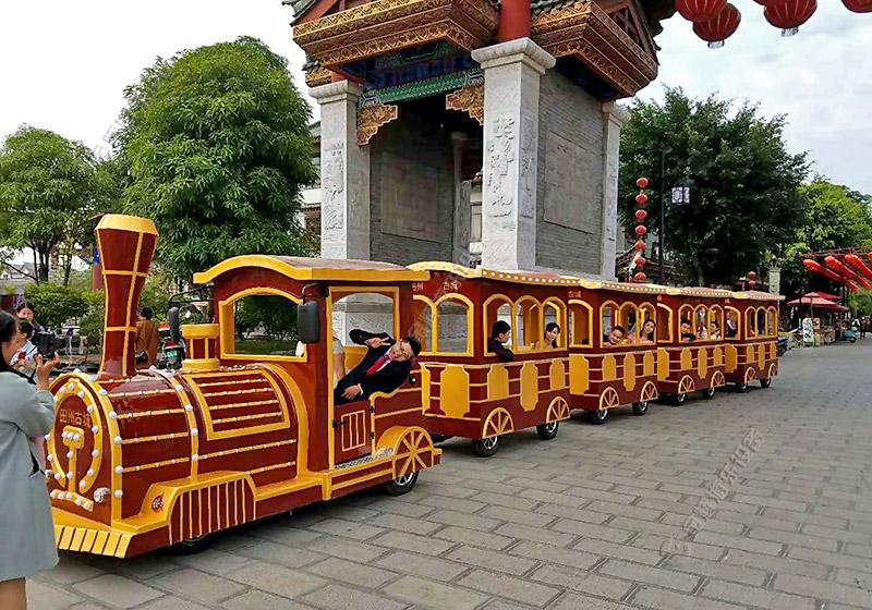 如何選擇游樂(lè)設(shè)備觀光火車供應(yīng)商呢？